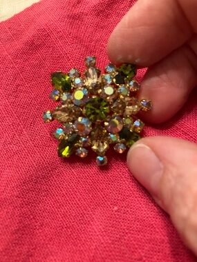 Vintage Austrian Crystal Floral Brooch - Unsigned